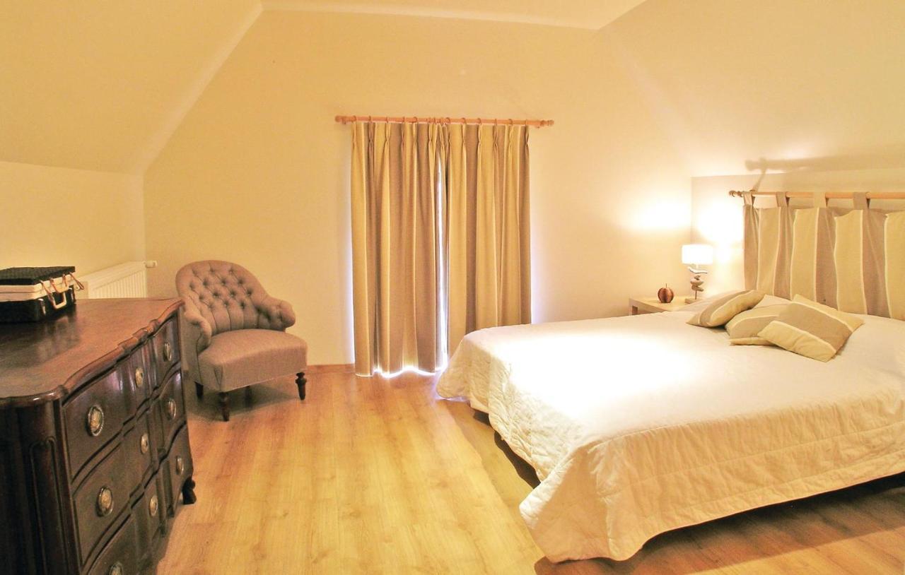Lovely Home In Valojoulx المظهر الخارجي الصورة